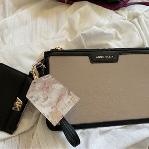 Incline two piece pouch set stone color